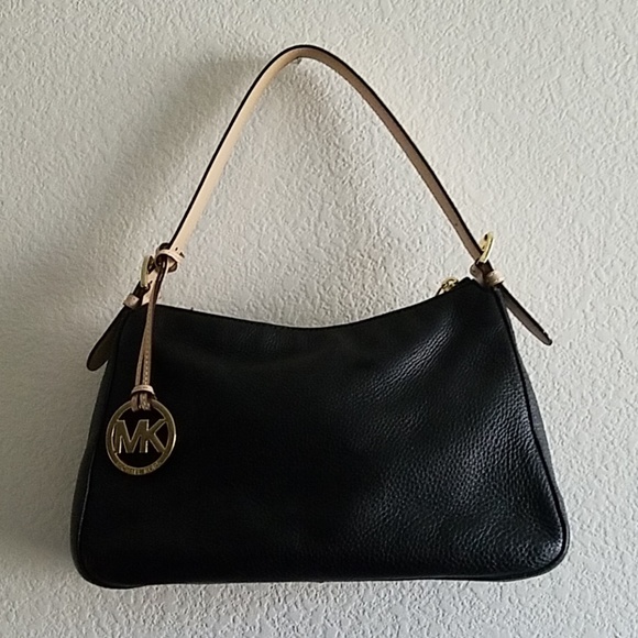 Michael Kors Handbags - Michael Kors Purse